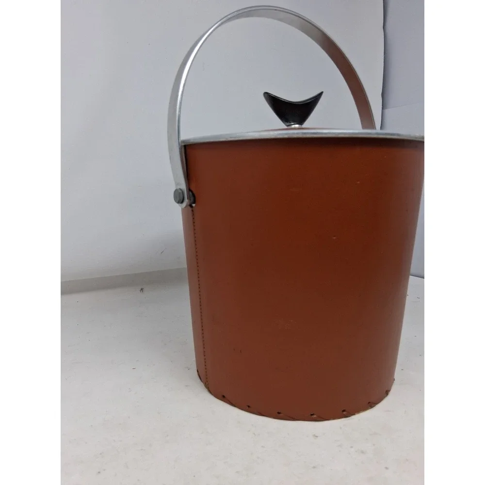Vintage Regal Ware Mid Century Modern Brown Vinyl Aluminum Ice Bucket. P